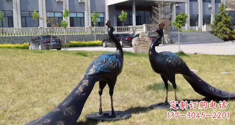 沈阳领雕塑-孔雀铜雕,高雅精美的艺术精品