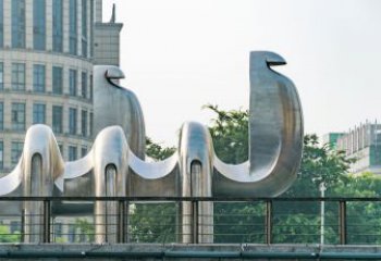沈阳中领雕塑：街头抽象骆驼雕塑