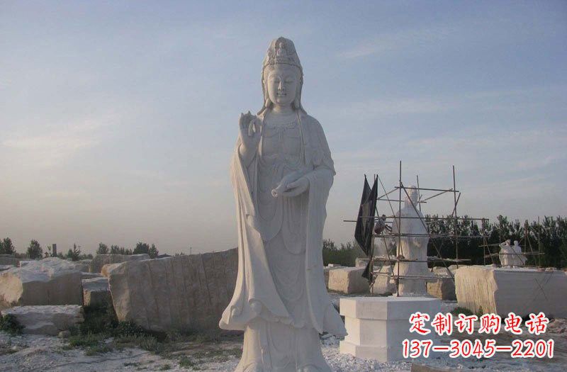 沈阳现代艺术风格观音石雕塑