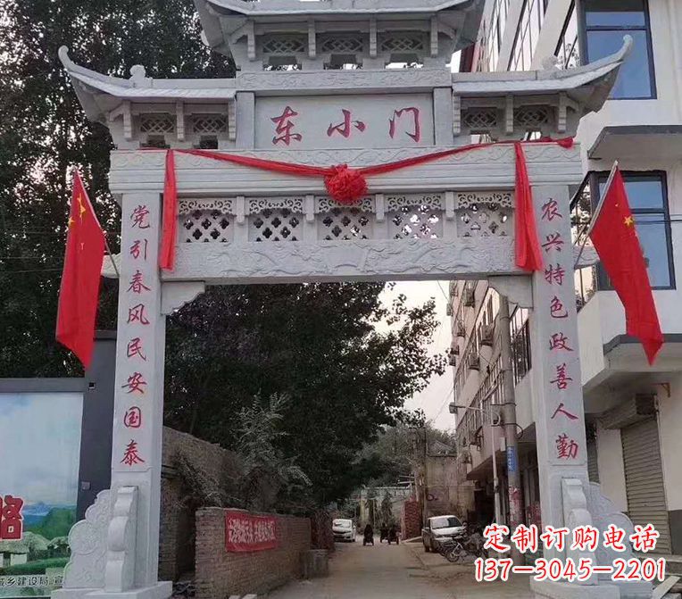 沈阳精美锻铸牌楼雕塑,展现独特艺术魅力