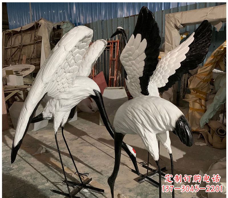 沈阳石雕展翅丹顶鹤动物雕塑