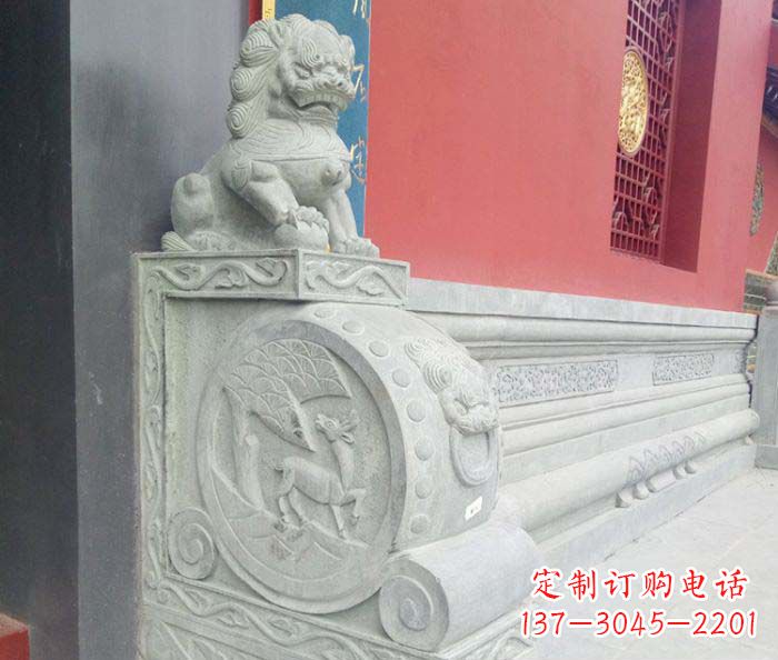 沈阳寺庙景观狮子石门墩抱鼓石
