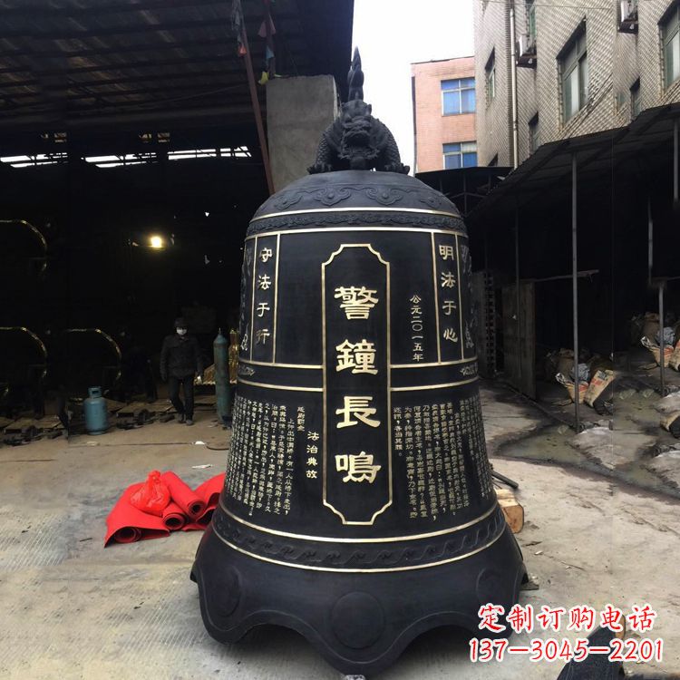 沈阳寺庙铜钟雕塑