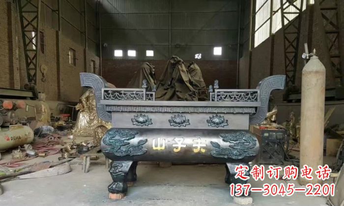 沈阳寺庙香炉铜雕_2