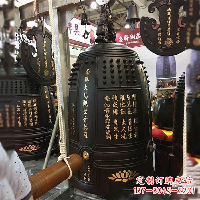沈阳寺院挂钟铜雕塑