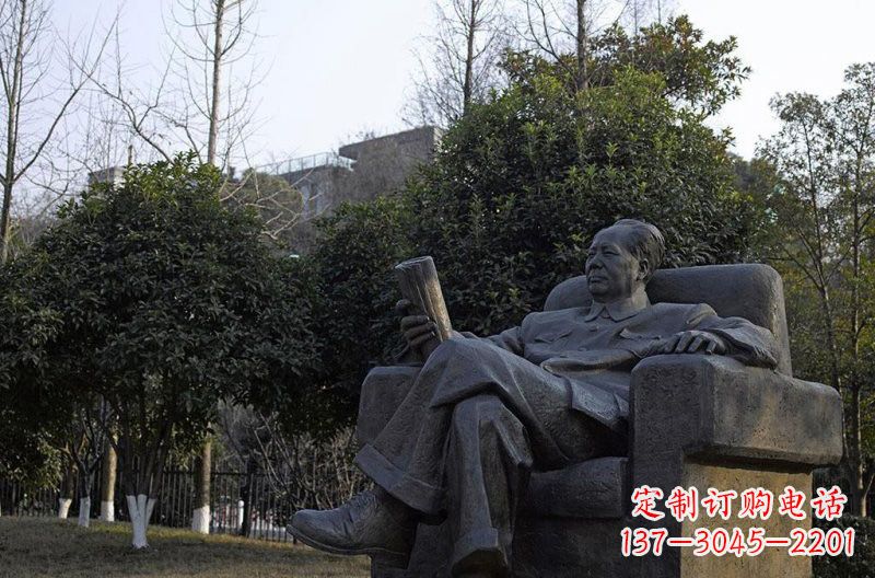 沈阳铜雕毛泽东伟人雕塑
