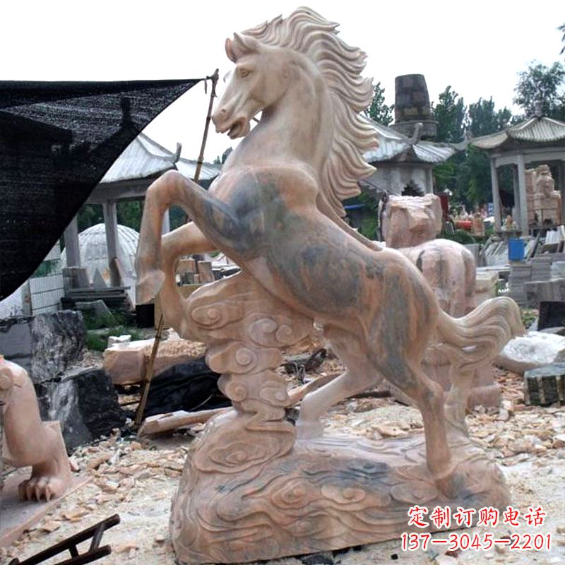 沈阳晚霞红石雕马生肖动物雕塑