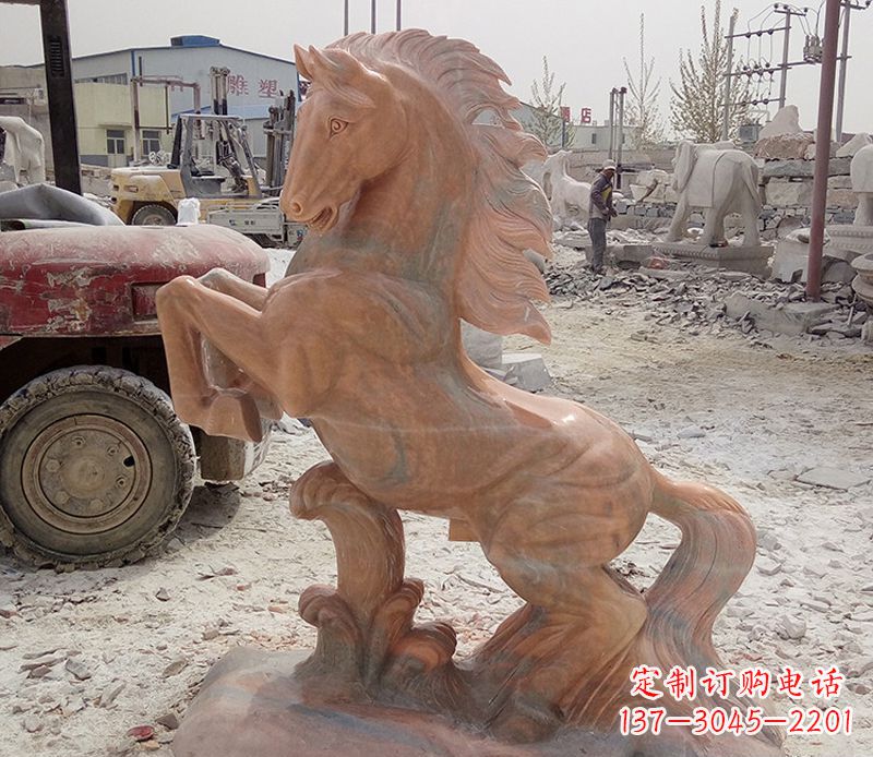 沈阳晚霞红踏浪奔马石雕