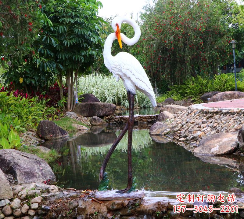 沈阳仙鹤雕塑摆件