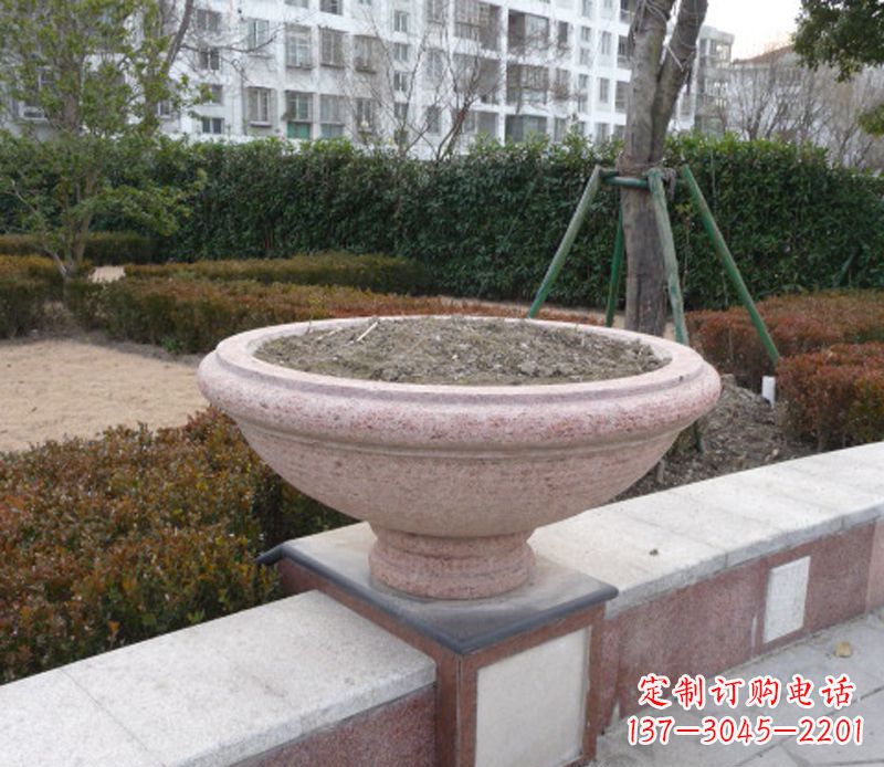 沈阳小区花盆石雕