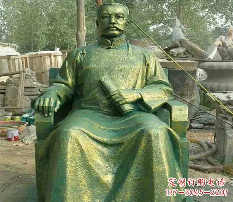 沈阳校园名人李大钊铜雕