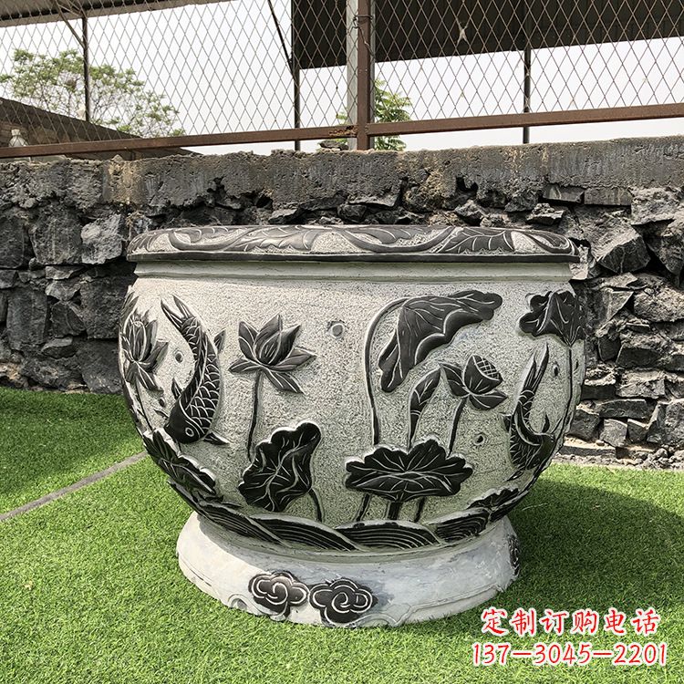 沈阳鱼纹水缸石雕